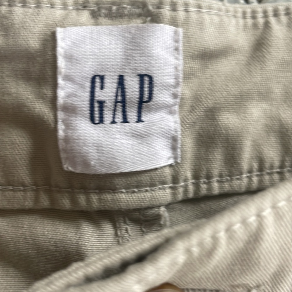 NWOT, GAP girlfriend khaki, size 12 - Picture 2 of 5